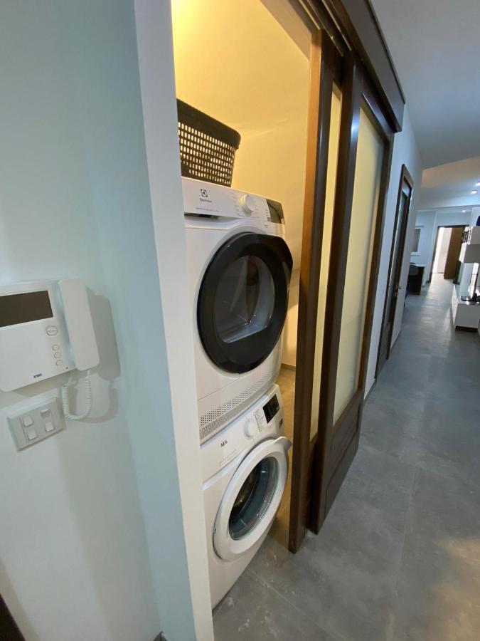 Gzira Two-Bedroom Apartment מראה חיצוני תמונה